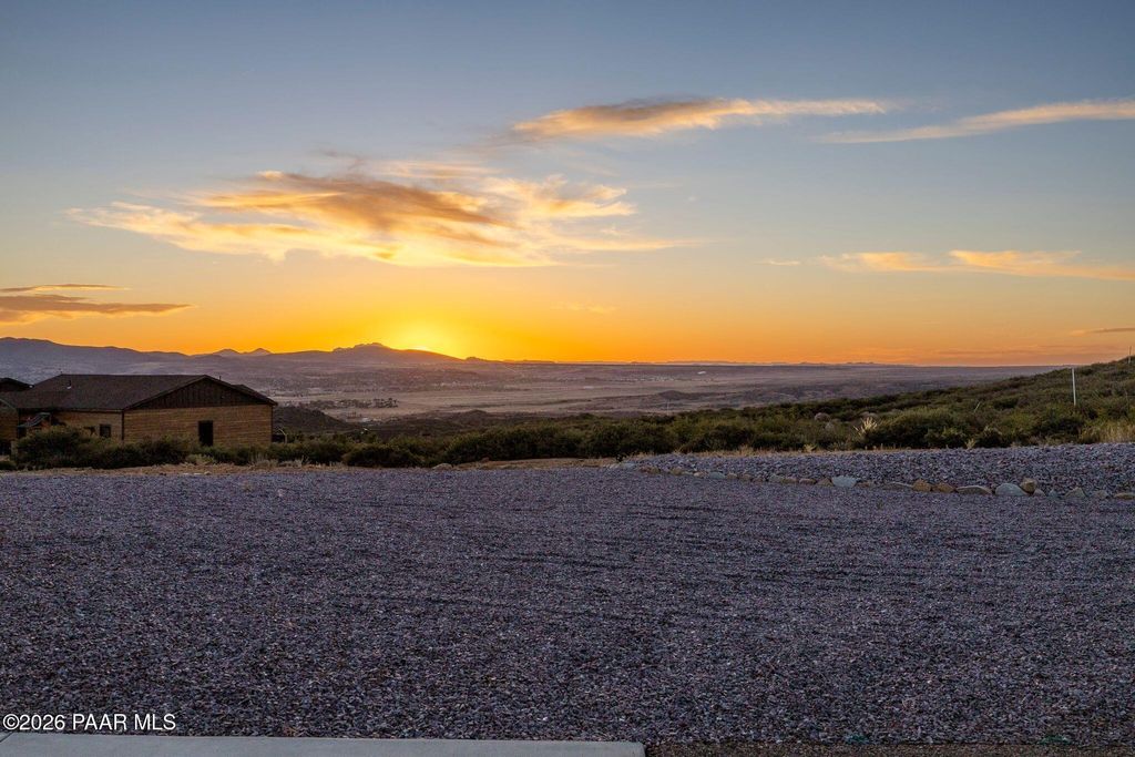 Photo of 15724 E Bonanza Trail, Dewey-Humboldt, AZ 86327 (MLS # 1082133)