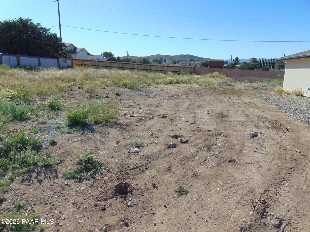 Photo of 20638 E Cedar Canyon Drive, Mayer, AZ 86333 (MLS # 1081164)