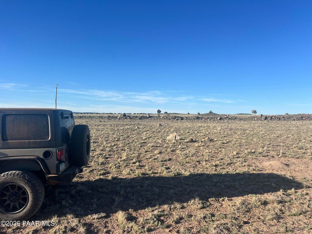 Photo of 293 Arizona Rd Western Portion, Ash Fork, AZ 86320 (MLS # 1080637)