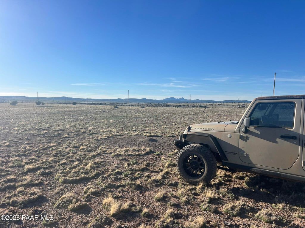 Photo of 293 Arizona Rd Western Portion, Ash Fork, AZ 86320 (MLS # 1080637)