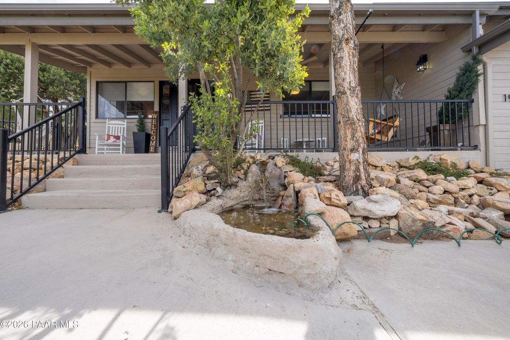 Photo of 1927 Forest View, Prescott, AZ 86305 (MLS # 1081585)