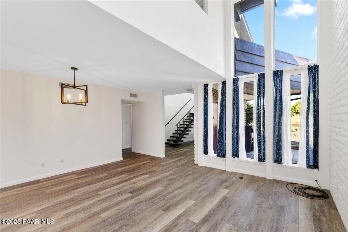 1131 N Tapadero Drive 4