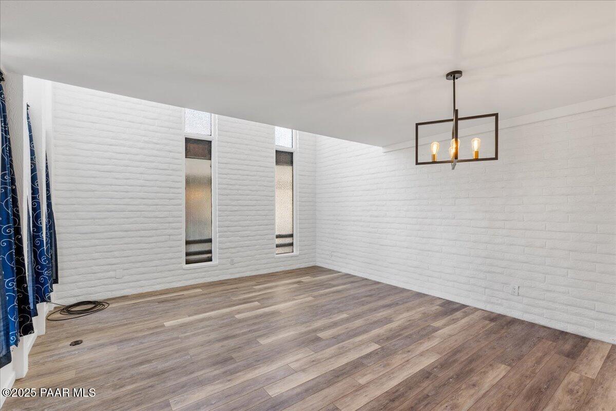 1131 N Tapadero Drive 4