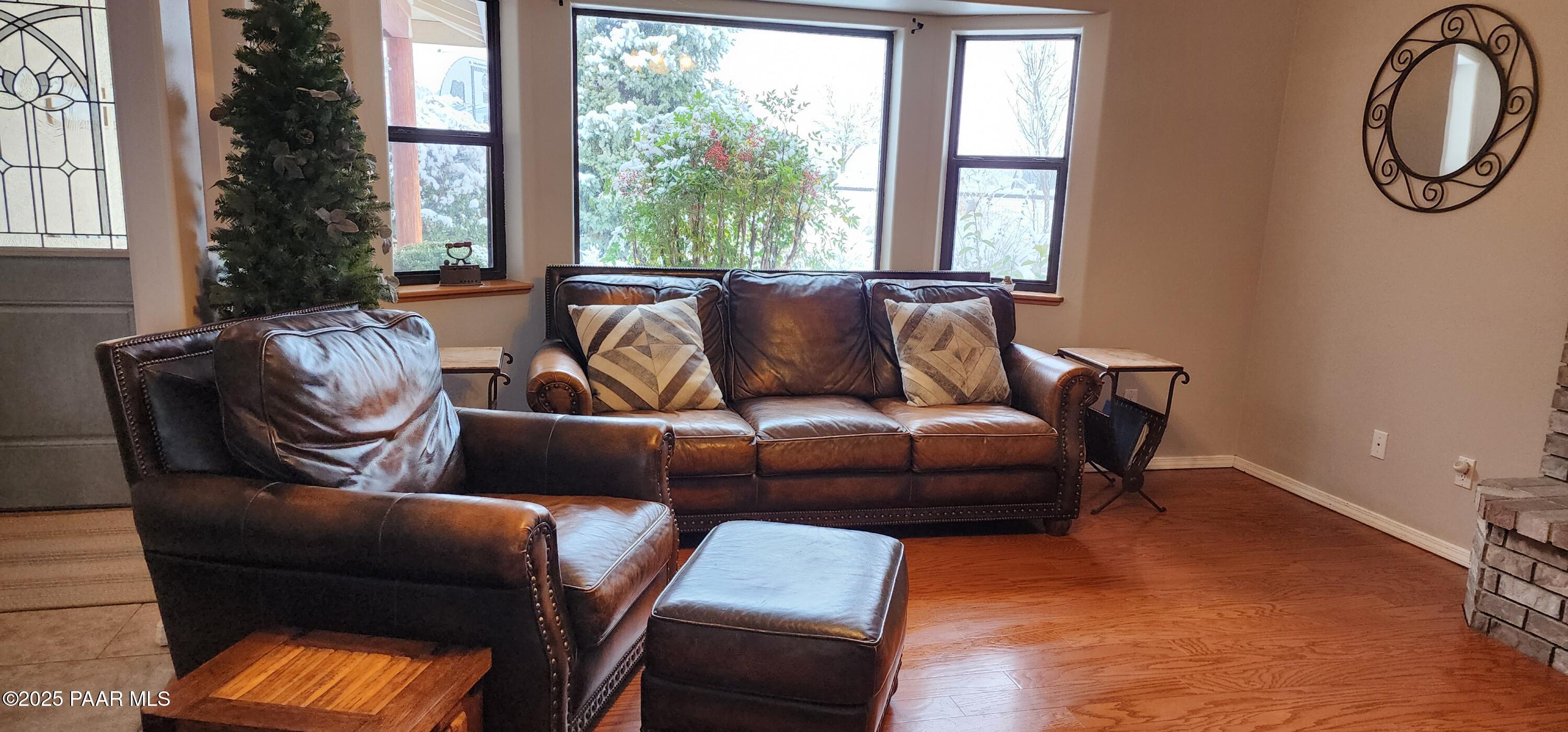 1125 N Wagon Wheel Place