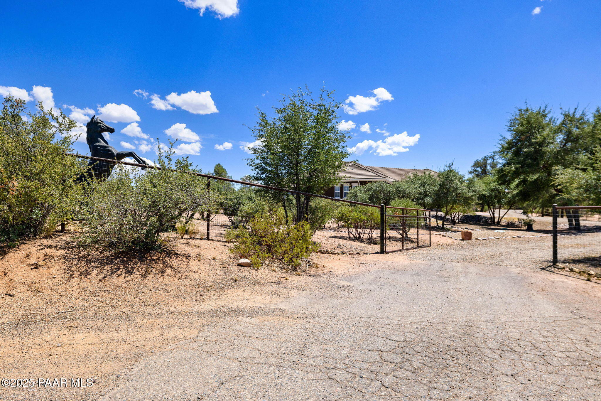 2005 W Seven Oaks