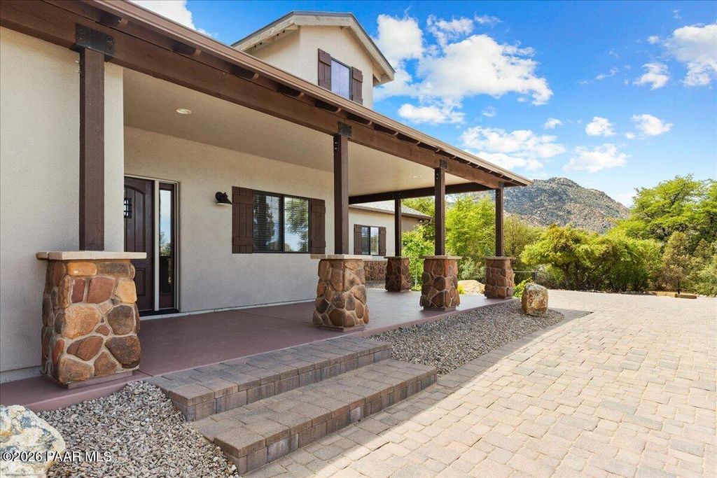 Photo of 2515 W Glenshandra Drive, Prescott, AZ 86305 (MLS # 1081485)