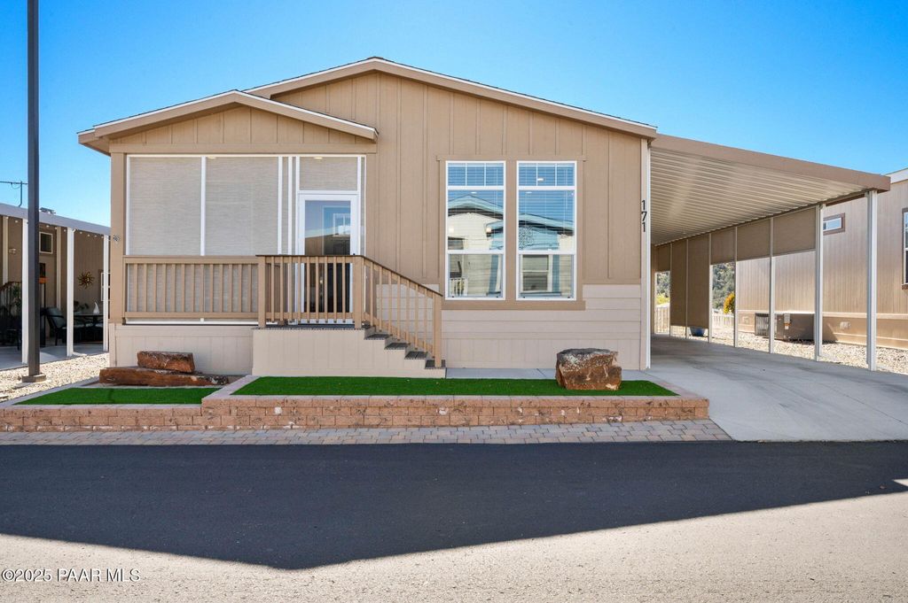 Photo of 11350 E Sarah Jane Lane 171 Ln, Dewey-Humboldt, AZ 86327 (MLS # 1077662)