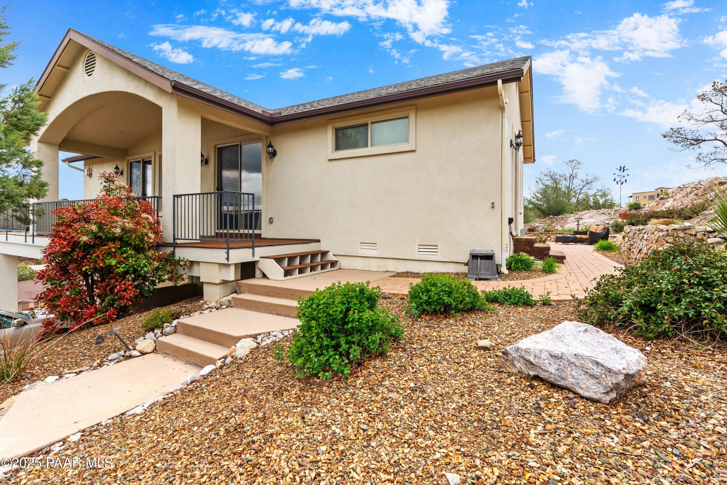 2301 Loma Vista Drive