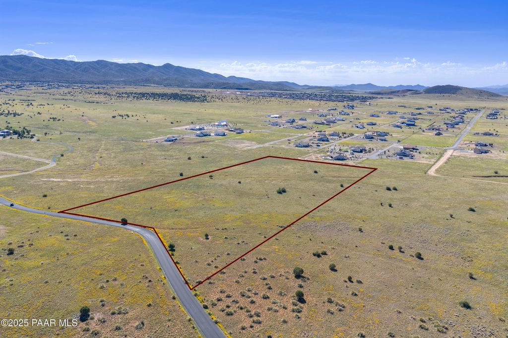 Photo of 12725 E Mingus Vista Drive, Prescott Valley, AZ 86315 (MLS # 1077074)