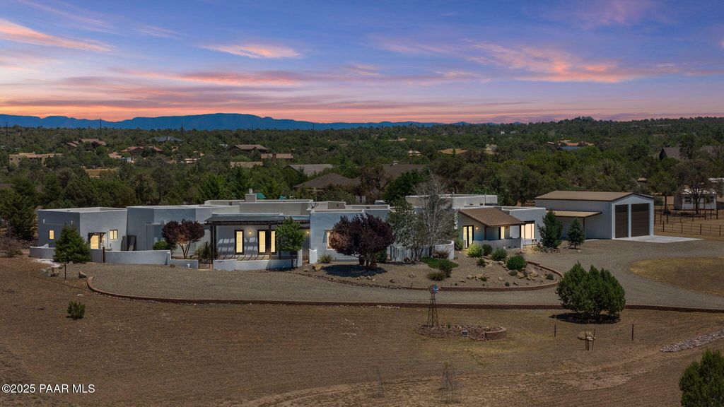 Photo of 13871 N Grey Bears Trail, Prescott, AZ 86305 (MLS # 1077248)