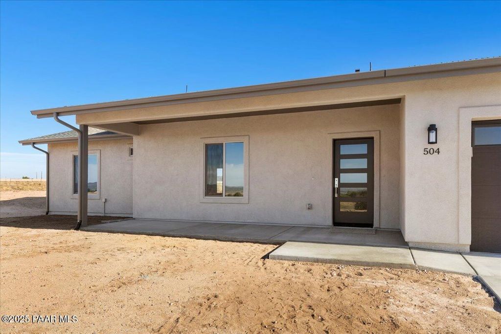 Photo of 504 E Ocotillo (10 Acre) Lane, Paulden, AZ 86334 (MLS # 1076917)