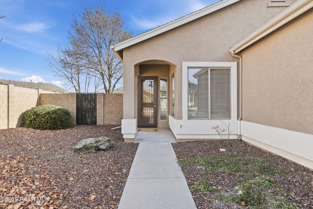 Photo of 5291 N Willoughby Drive, Prescott Valley, AZ 86314 (MLS # 1078315)