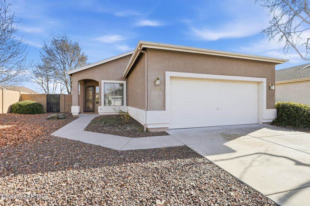 Photo of 5291 N Willoughby Drive, Prescott Valley, AZ 86314 (MLS # 1078315)
