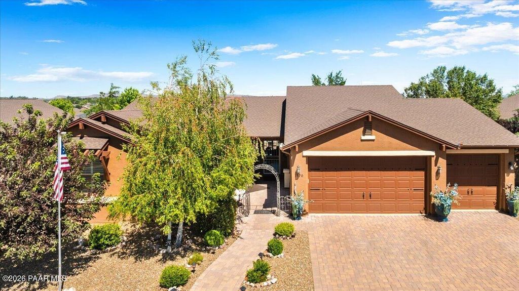 Photo of 1570 E Yorkshire Avenue, Chino Valley, AZ 86323 (MLS # 1082201)