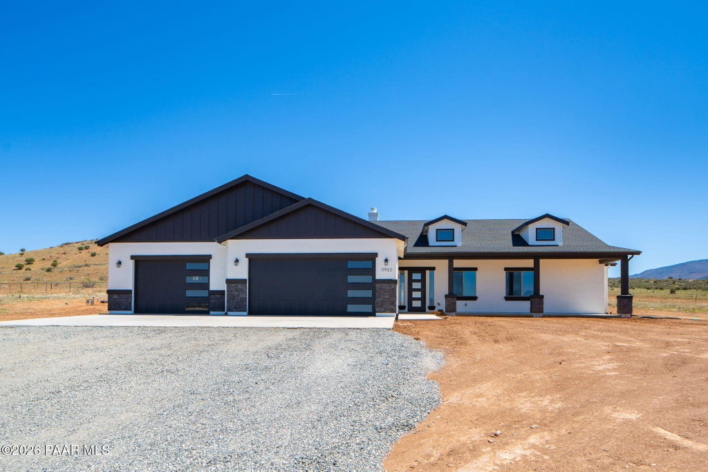 Photo of 11933 N Hickory Drive, Prescott Valley, AZ 86315 (MLS # 1082709)