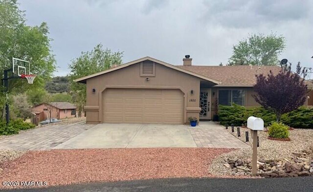 Photo of 1800 N Emerald Drive, Prescott, AZ 86301 (MLS # 1079961)