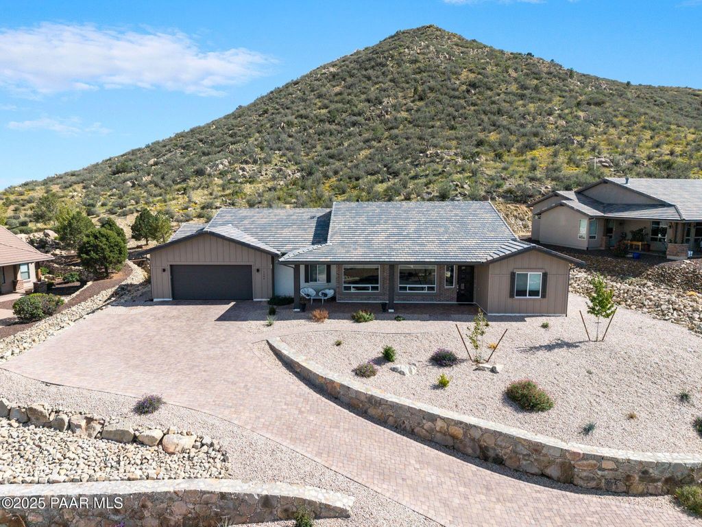 Photo of 1206 Cloud Cliff Pass Pass, Prescott Valley, AZ 86314 (MLS # 1078174)