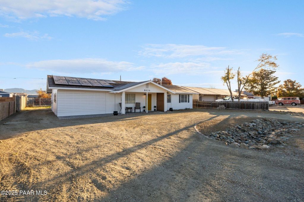 Photo of 8070 E Gale Road, Prescott Valley, AZ 86314 (MLS # 1078165)