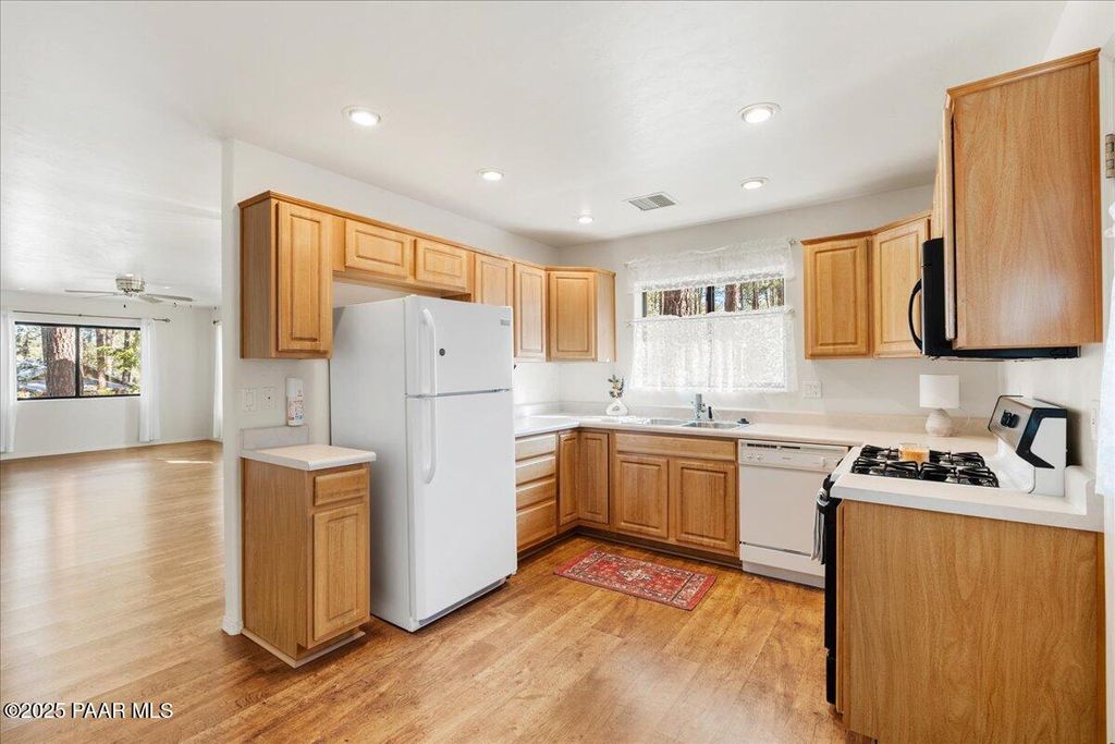 Photo of 603 Tiburon Drive, Prescott, AZ 86303 (MLS # 1077989)