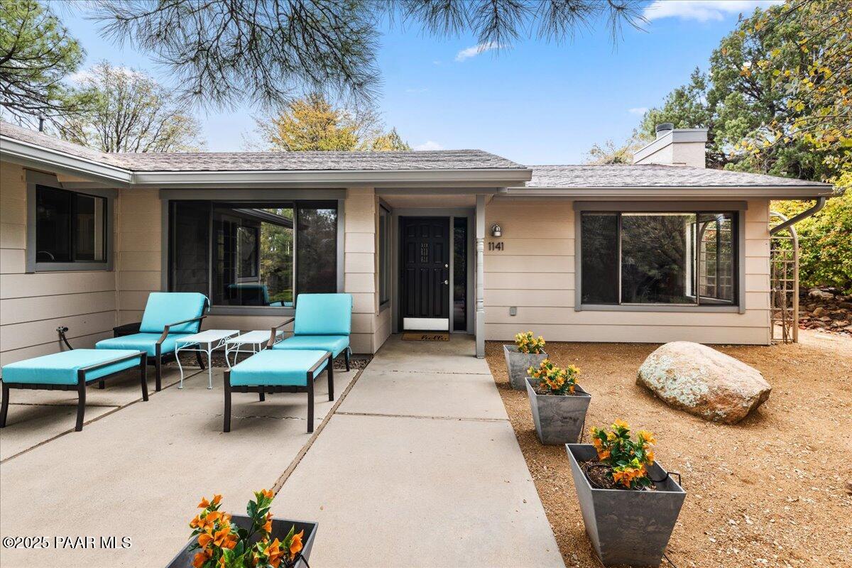 1141 Deerfield Road