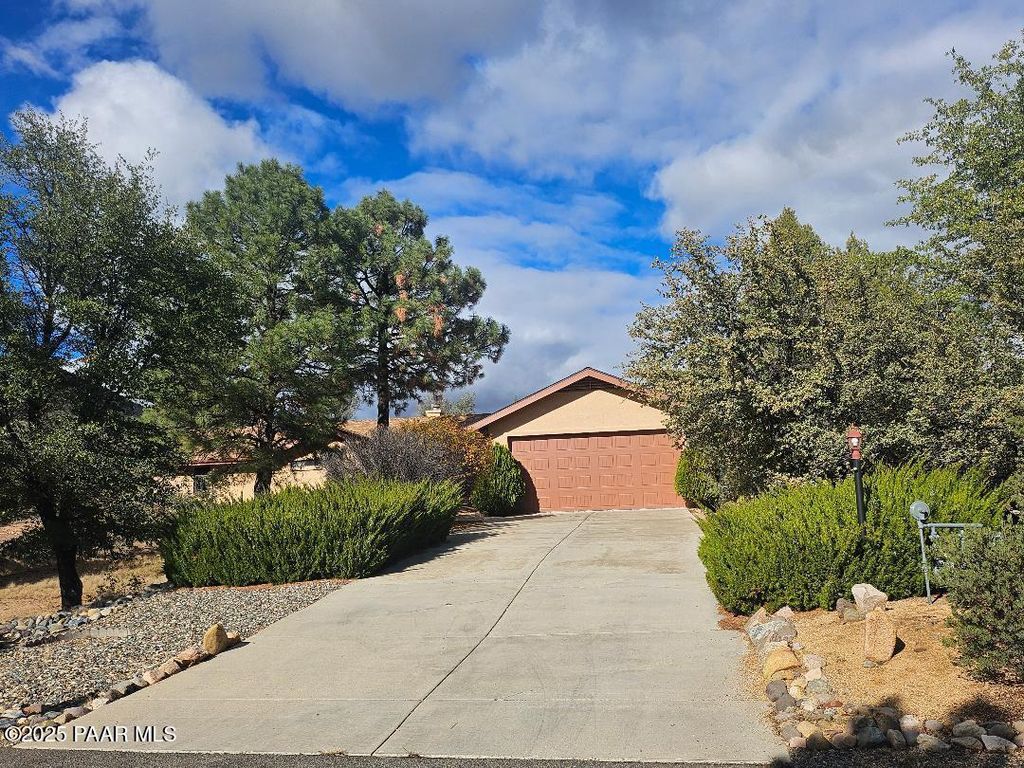 Photo of 28 Woodside Drive, Prescott, AZ 86305 (MLS # 1078077)