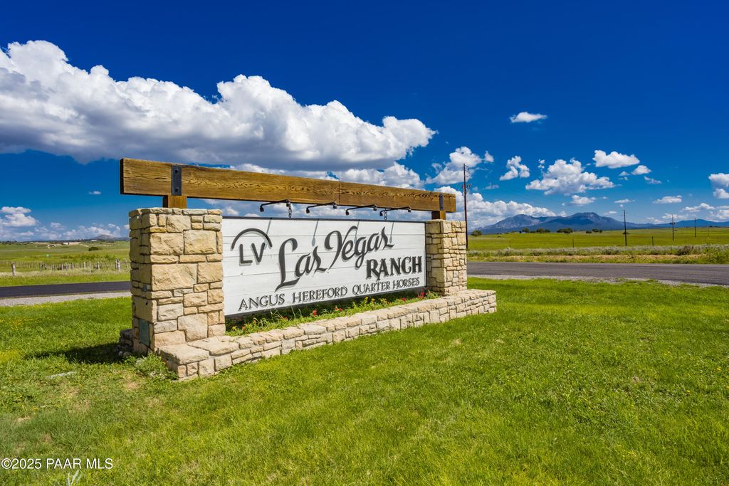 Photo of 000 N Las Vegas Road, Prescott, AZ 86305 (MLS # 1078149)