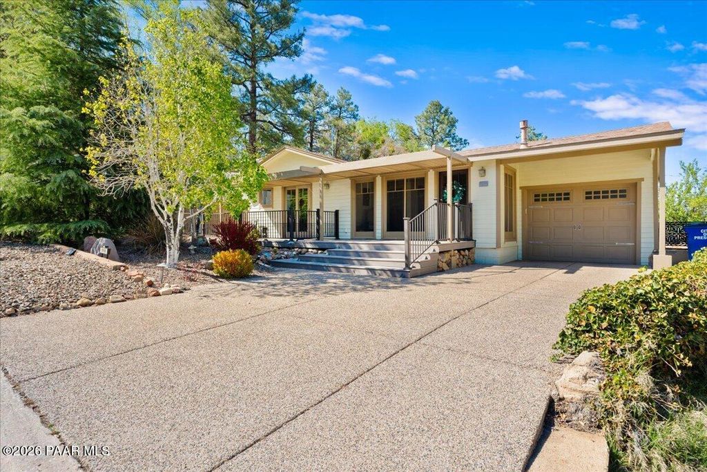 Photo of 510 Hill Avenue, Prescott, AZ 86303 (MLS # 1081297)
