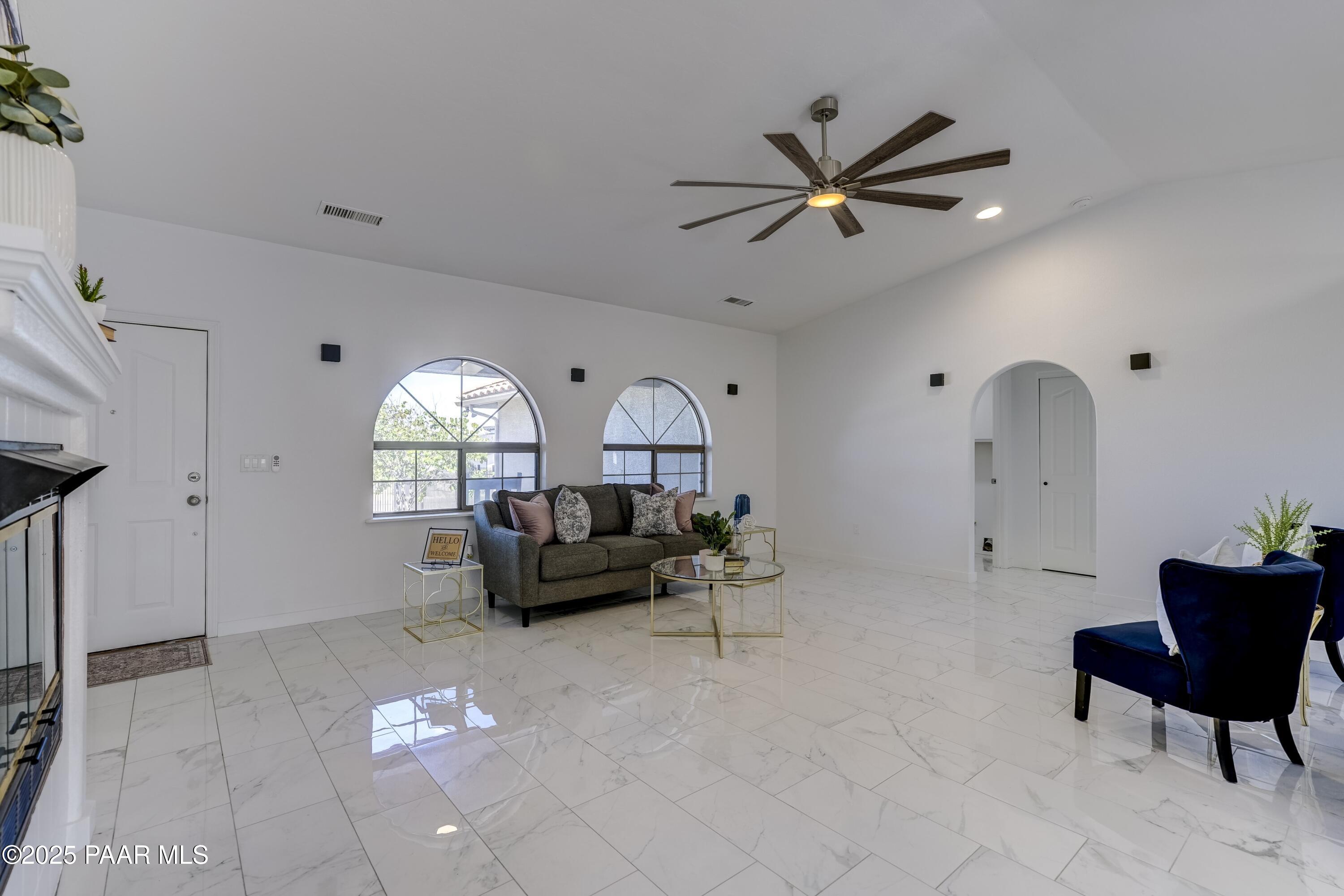 4351 N Verde Vista Drive