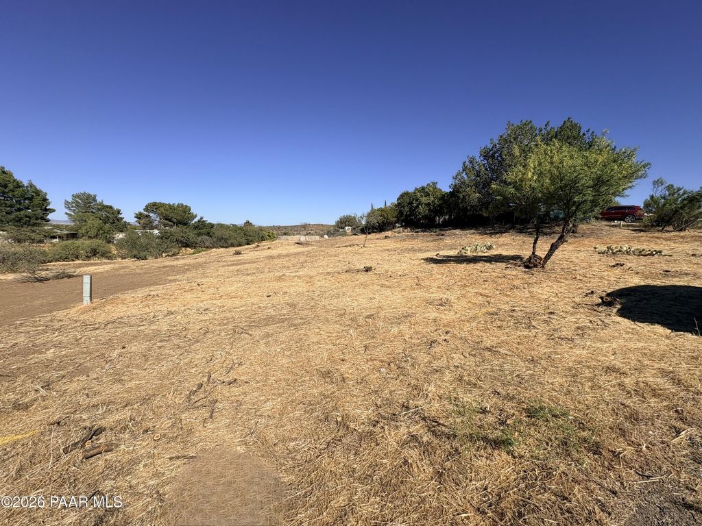 Photo of 17388 E Meadow Lane, Mayer, AZ 86333 (MLS # 1083384)