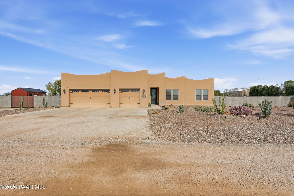 Photo of 7223 S 221st Avenue, Buckeye, AZ 85326 (MLS # 1079209)