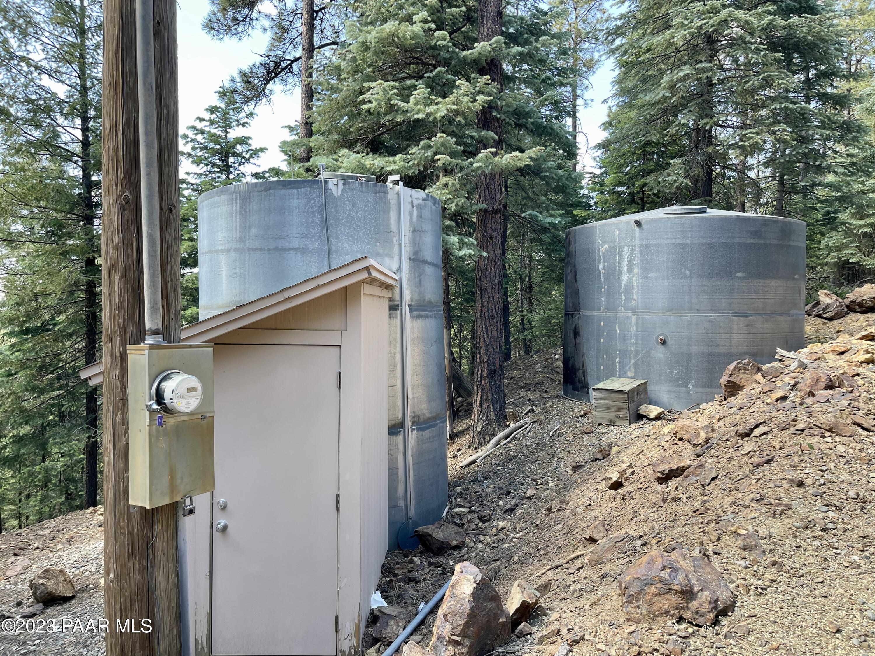 2440 E Summit Avenue