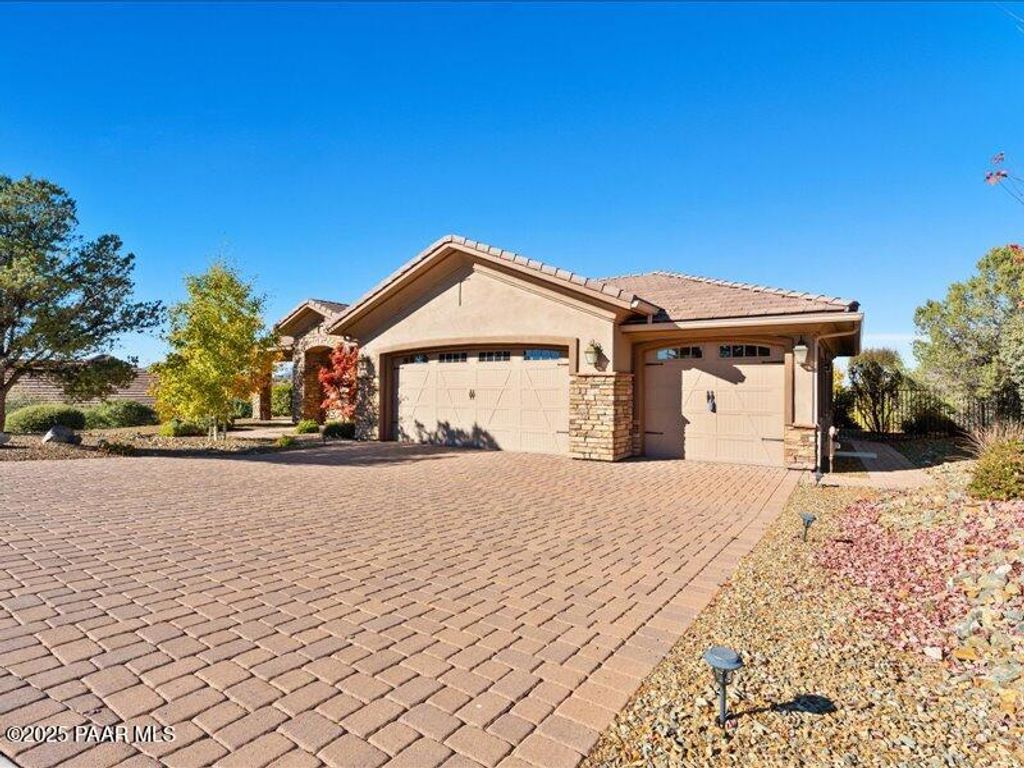 Photo of 120 E Soaring Avenue, Prescott, AZ 86301 (MLS # 1077421)