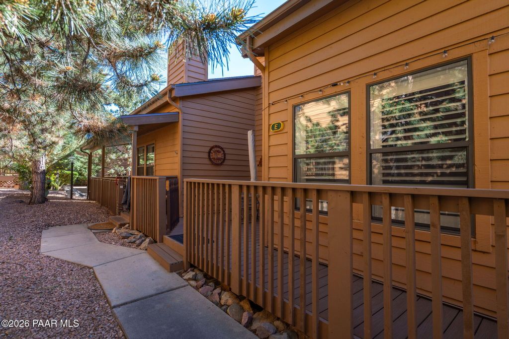 Photo of 237 Creekside Circle #E, Prescott, AZ 86303 (MLS # 1082325)