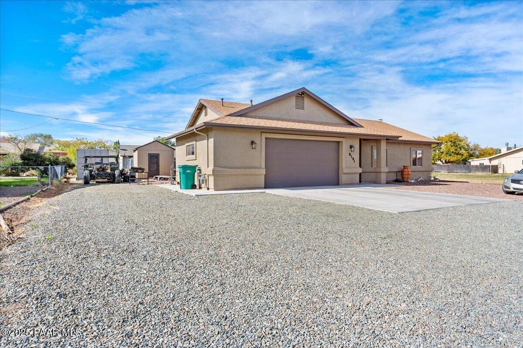 Photo of 8191 E Gale Road, Prescott Valley, AZ 86314 (MLS # 1077667)