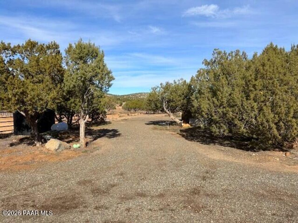 Photo of 0 Whiskey Ridge Road, Prescott, AZ 86305 (MLS # 1078743)