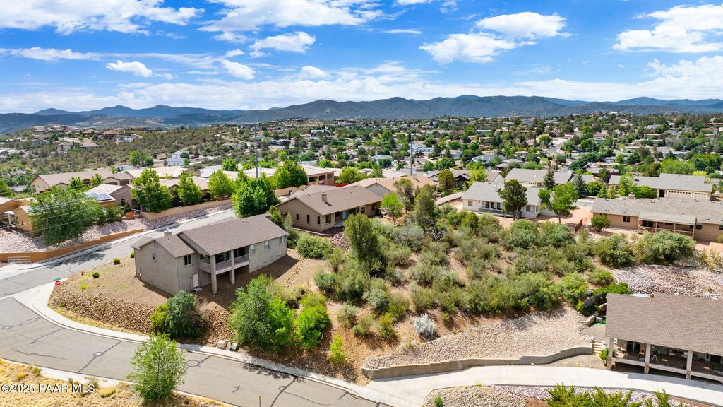Photo of 353 Trailwood Drive, Prescott, AZ 86301 (MLS # 1077700)