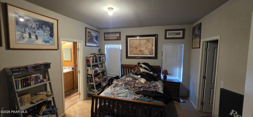 Photo of 24420 N Marblehead Avenue, Paulden, AZ 86334 (MLS # 1080404)