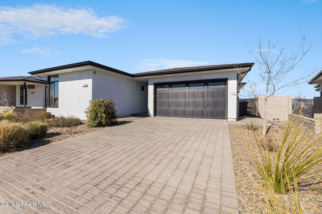 Photo of 5794 E Killen Loop, Prescott Valley, AZ 86314 (MLS # 1080013)