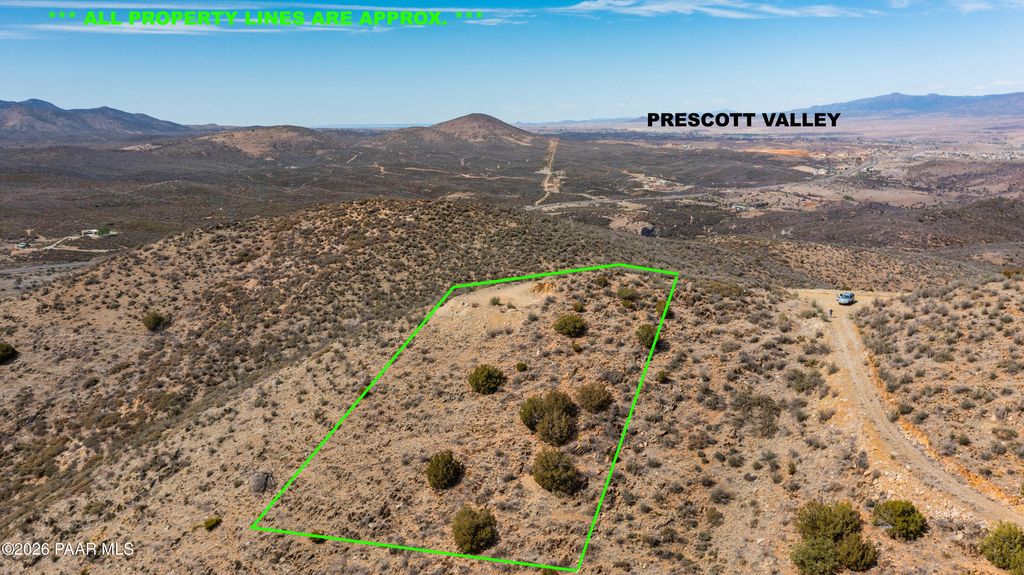 Photo of 264 Acres Off Wolfpack Trail, Mayer, AZ 86333 (MLS # 1081800)