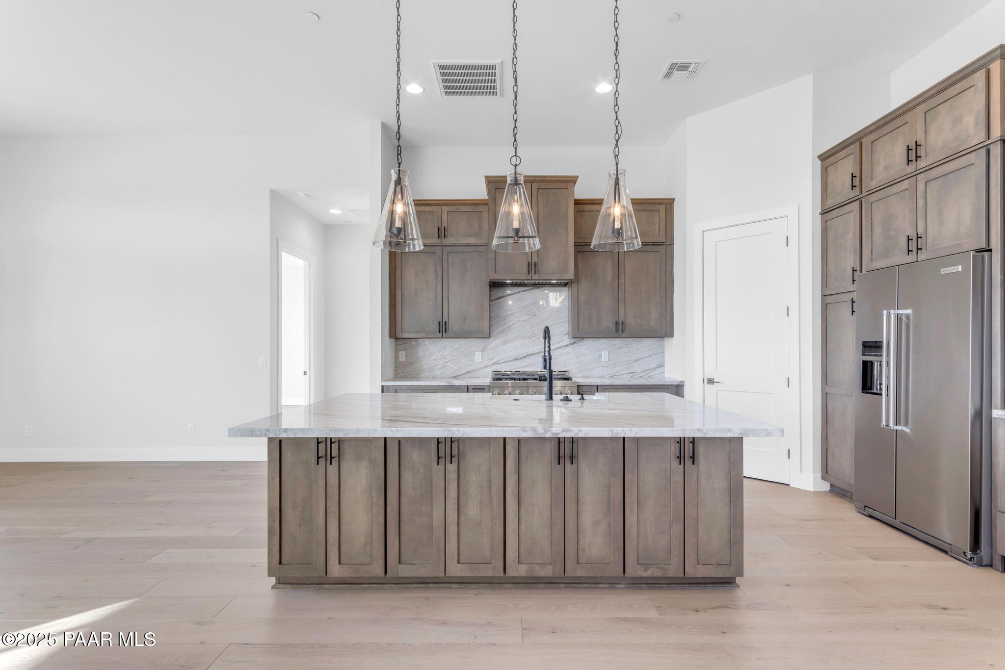 5649 Meridian Court