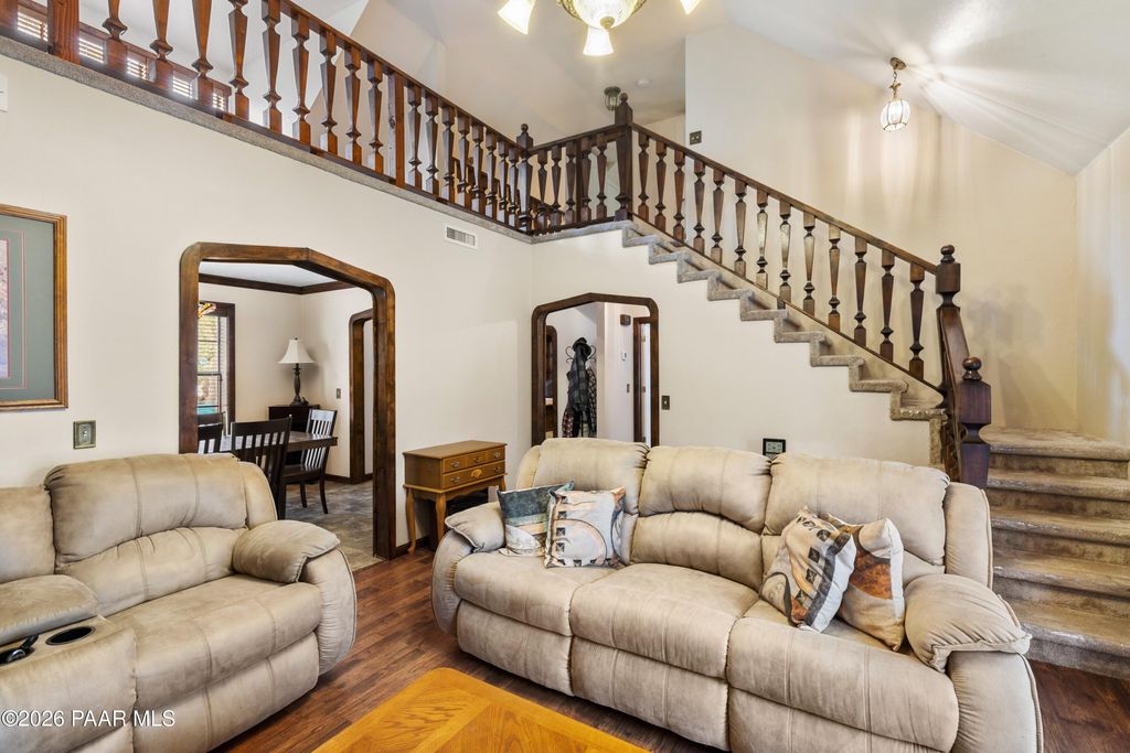 Photo of 2 Woodside Drive, Prescott, AZ 86305 (MLS # 1080186)