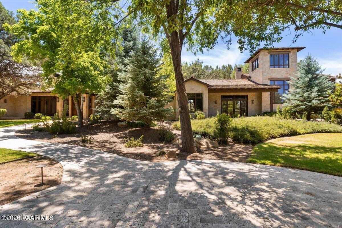 18 Yakashba Drive
