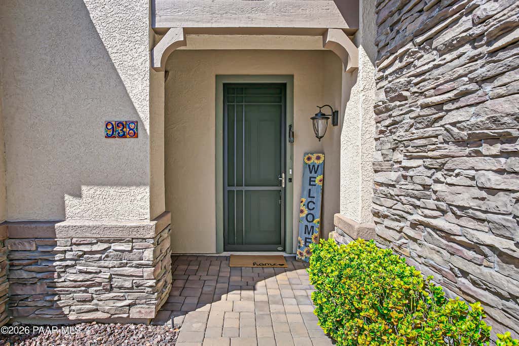 Photo of 938 N Gomez Street, Dewey-Humboldt, AZ 86327 (MLS # 1084529)