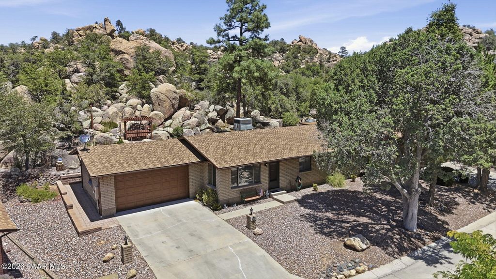 Photo of 1286 Los Arcos Drive, Prescott, AZ 86305 (MLS # 1083655)