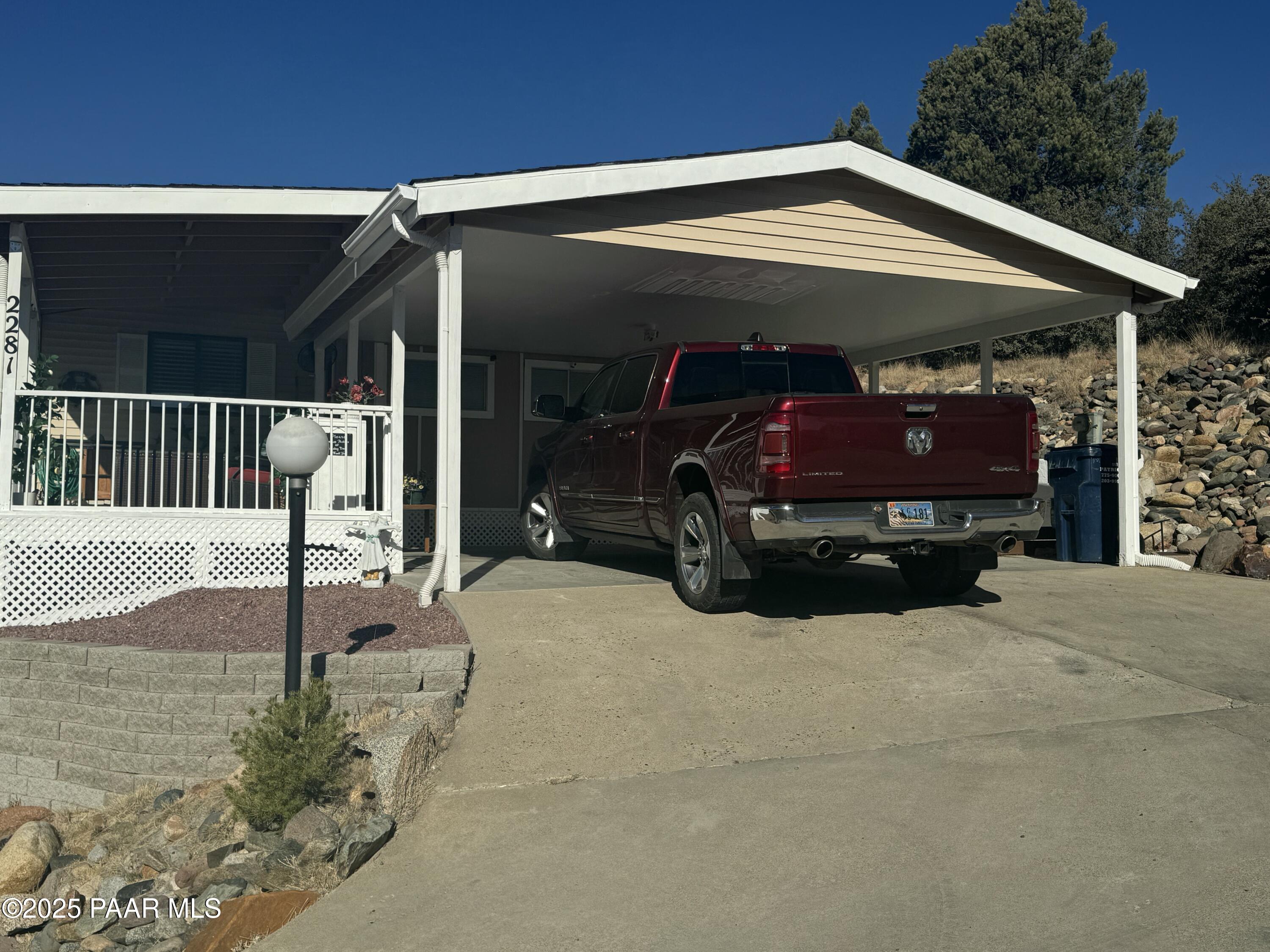 2281 E Hillside Loop Road