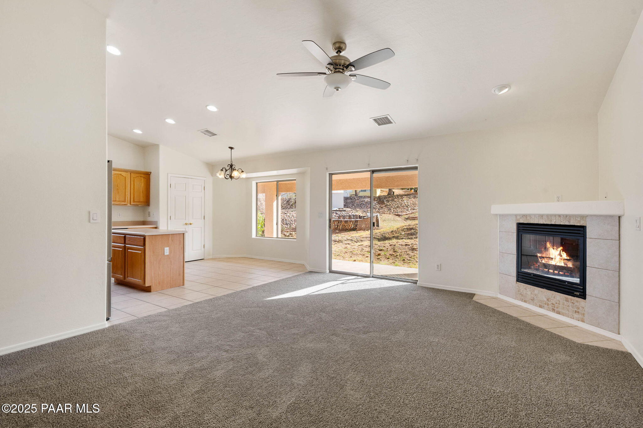 4501 N Sheridan Lane