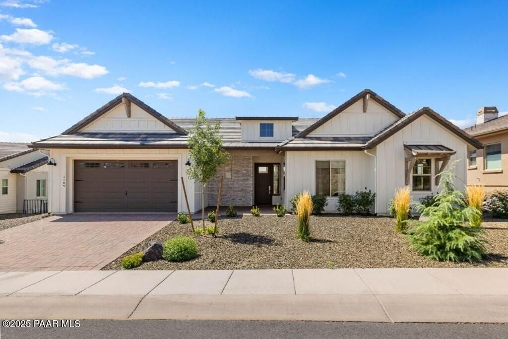 Photo of 1109 S Lakeview Drive, Prescott, AZ 86301 (MLS # 1077412)