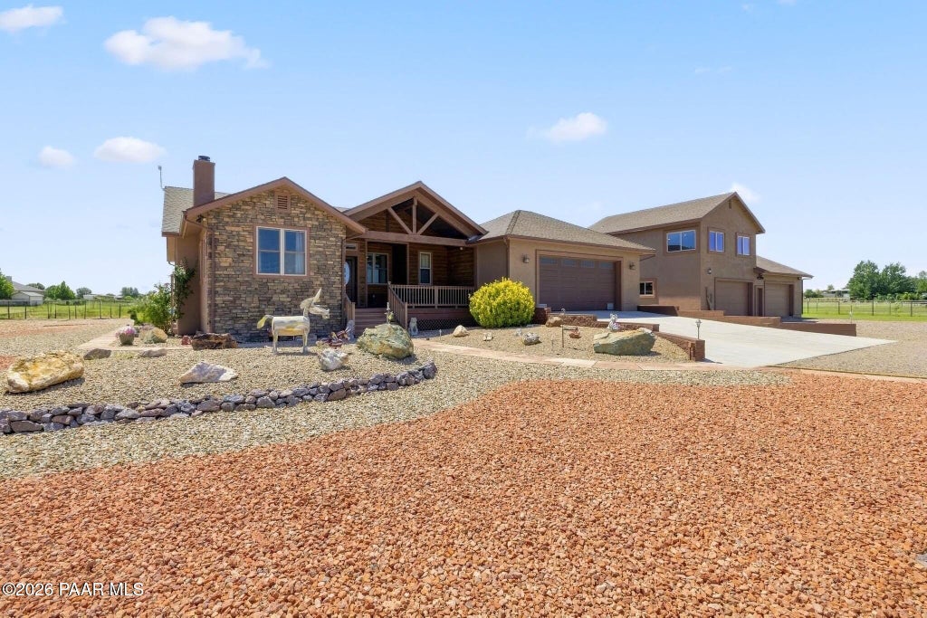 Photo of 7555 E Sparrow Hawk Road, Prescott Valley, AZ 86315 (MLS # 1084781)