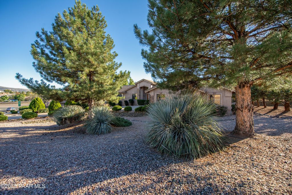 Photo of 5730 Symphony Drive, Prescott, AZ 86305 (MLS # 1077004)