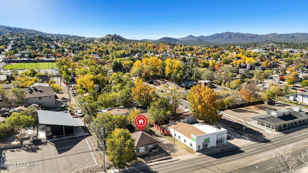 Photo of 711 E Sheldon Street, Prescott, AZ 86301 (MLS # 1077633)